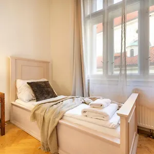  Appart hôtel Templova - Old Town
